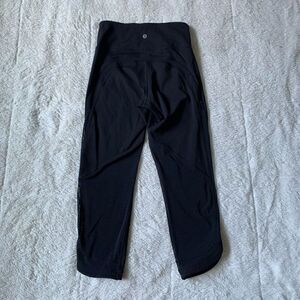 Lululemon Cropped Athletic Mesh Dotted Leggings